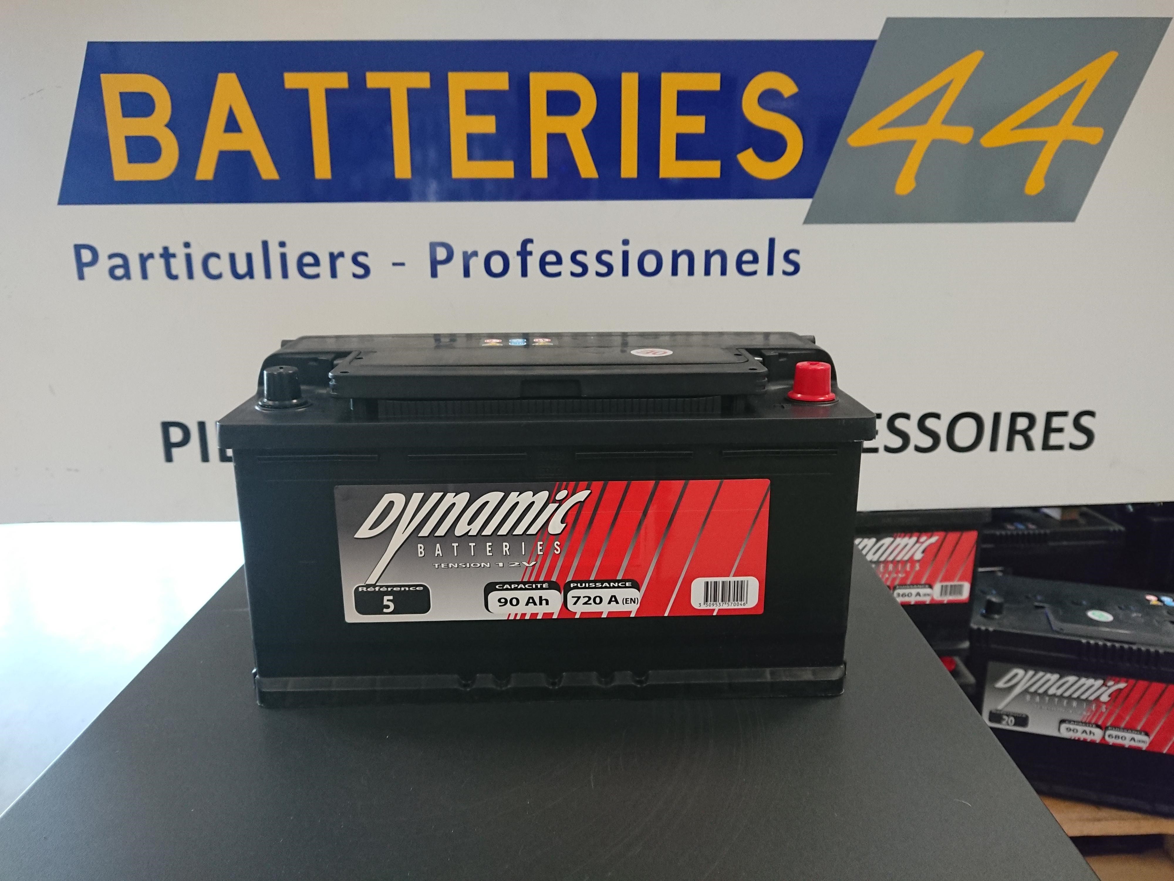 Batterie motoculture 12V 30AH 330A - BATTERIES 44 à Saint Herblain